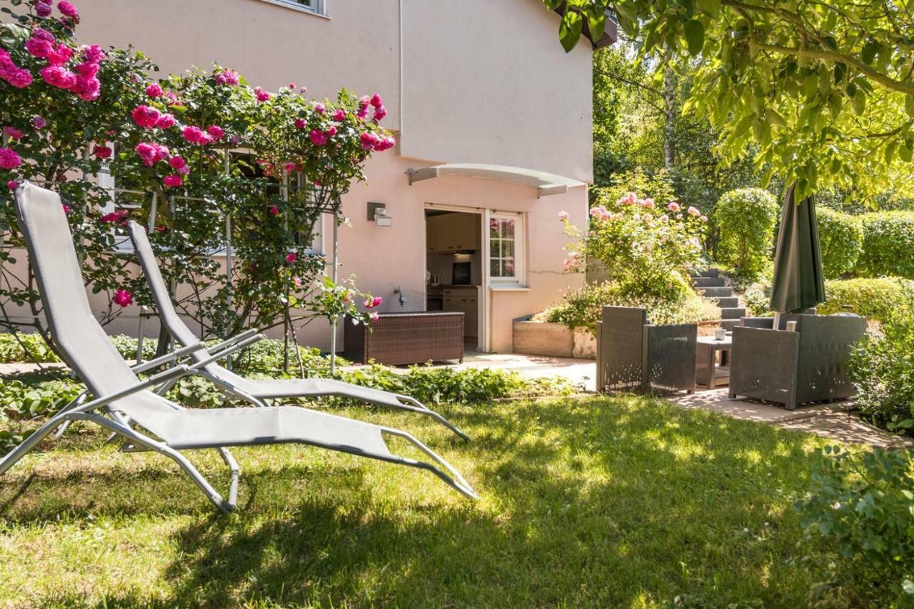 Villa-Doerr 100 M² + 1500M² Garten 보스타트 외부 사진