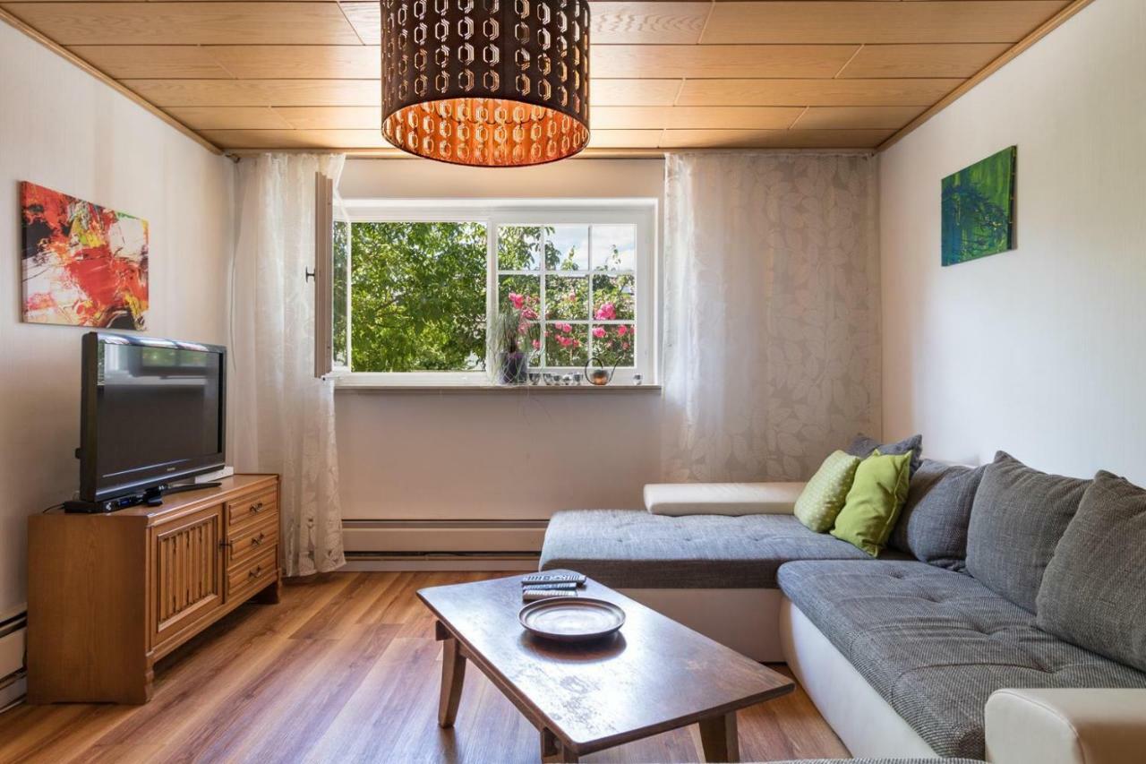 Villa-Doerr 100 M² + 1500M² Garten 보스타트 외부 사진