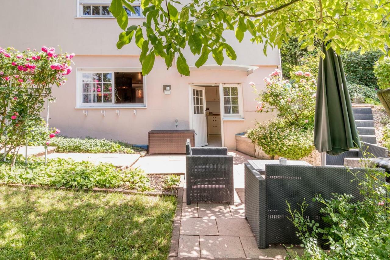 Villa-Doerr 100 M² + 1500M² Garten 보스타트 외부 사진